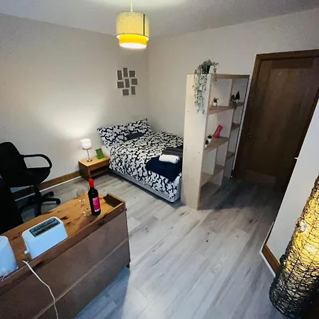 Hotel Bedroom + Bathroom D8